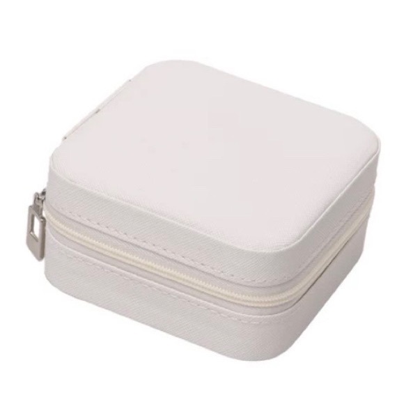 ๐3/$30 New Travel Jewelry Box - Picture 4 of 6